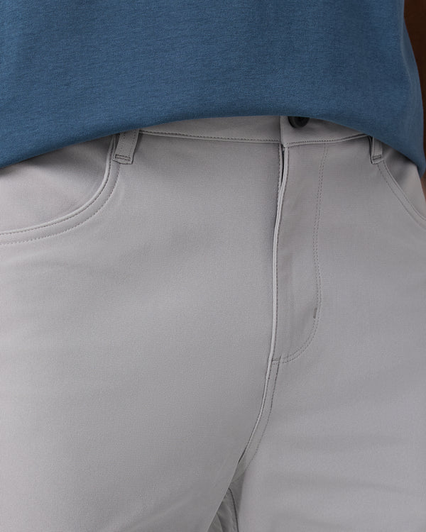 vuori Men's 32" Meta Pant Athletic Slim Fit in Sea Fog