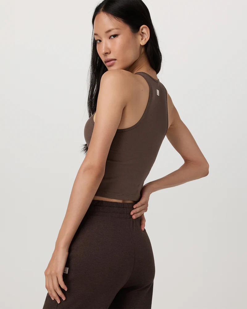 vuori Women's Pose Plyo Tank in Java