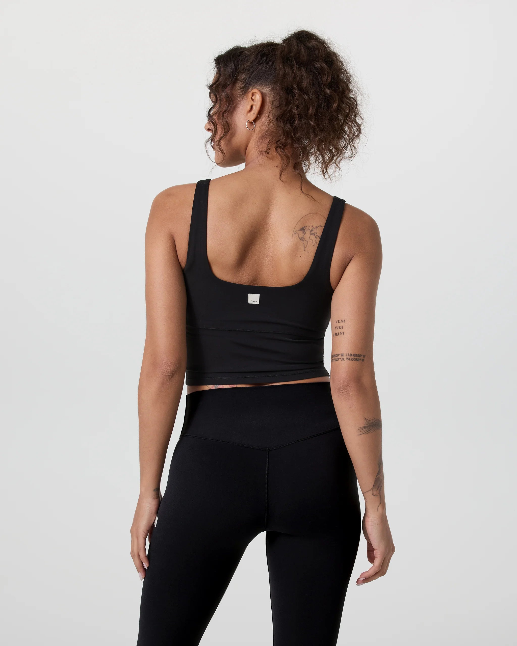 vuori Women's AllTheForm™ Support Tank in Black