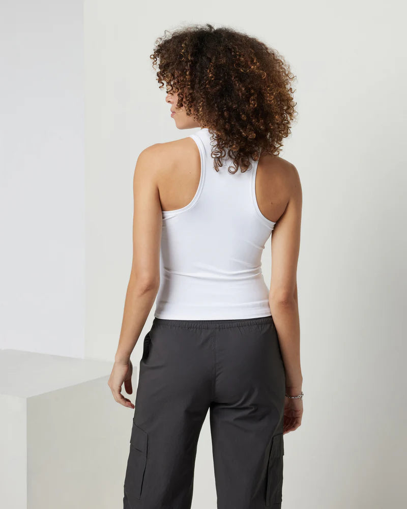 vuori Women's All The Feels Crew Tank in White