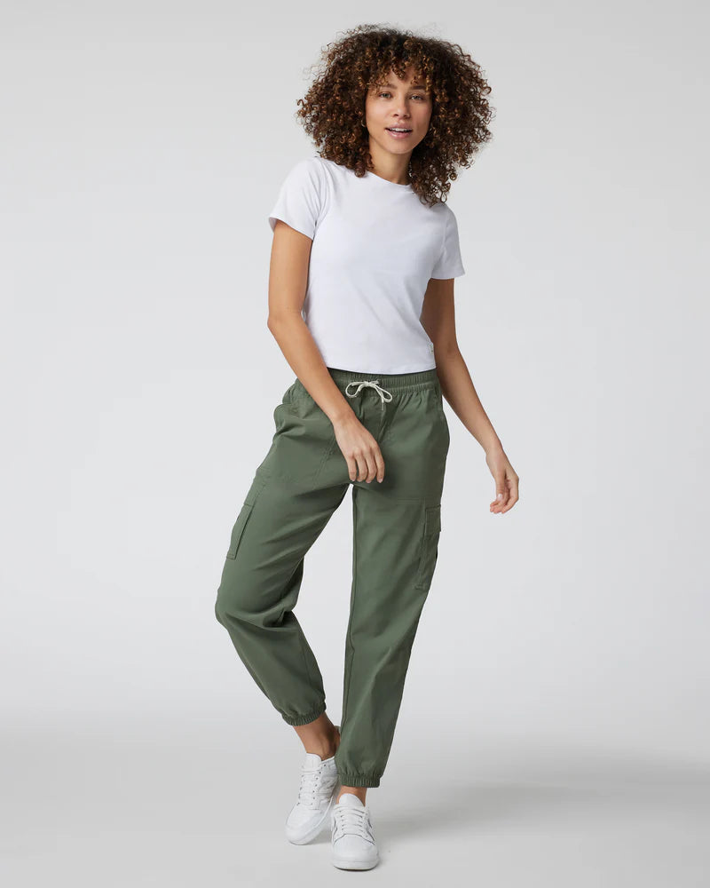 vuori Women's Pose Fitted Tee in White