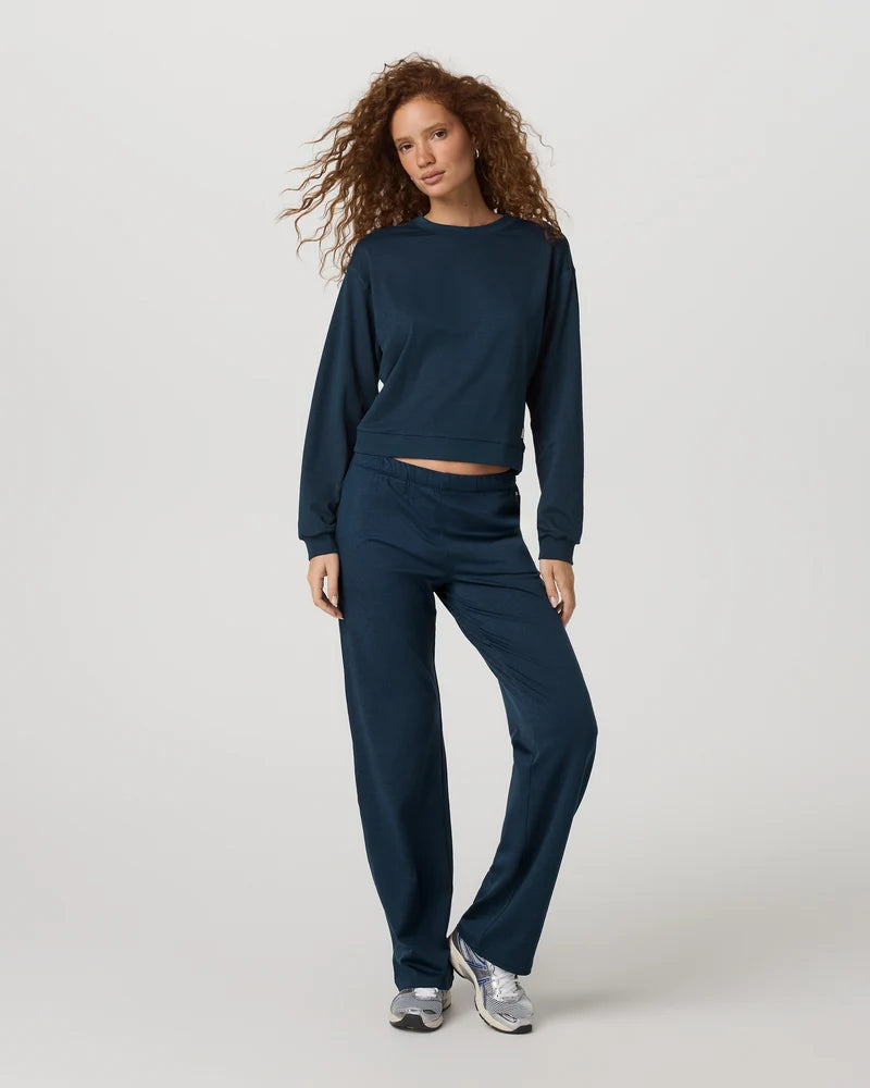vuori Women's Halo Modern Crew in Blue Coast Heather
