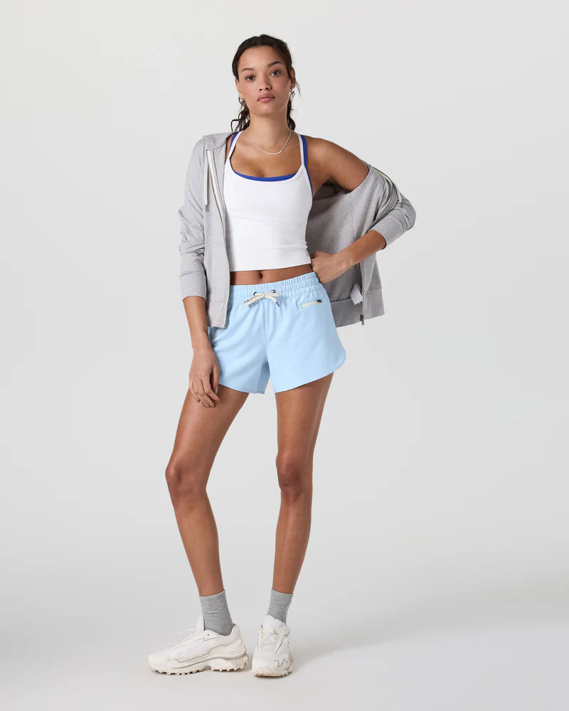 vuori Women's Clementine 4" Short 2.0 in Surf
