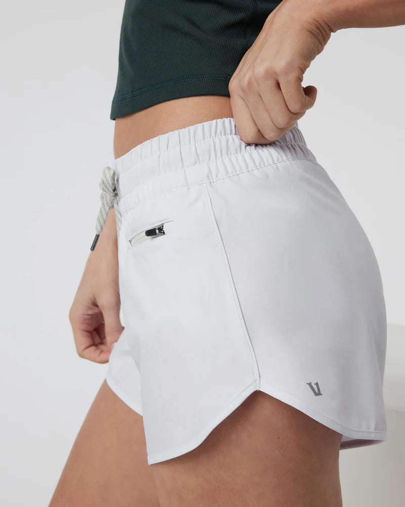vuori Women's Clementine 4" Short 2.0 in White