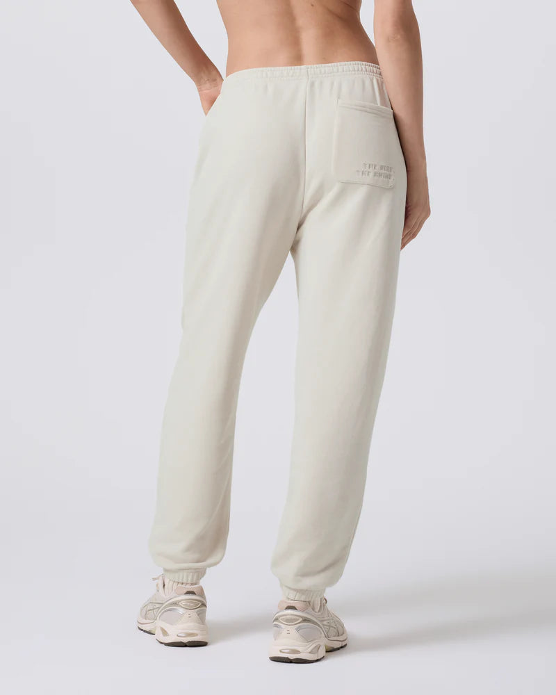vuori Women's Sedona Sweatpant in Bone
