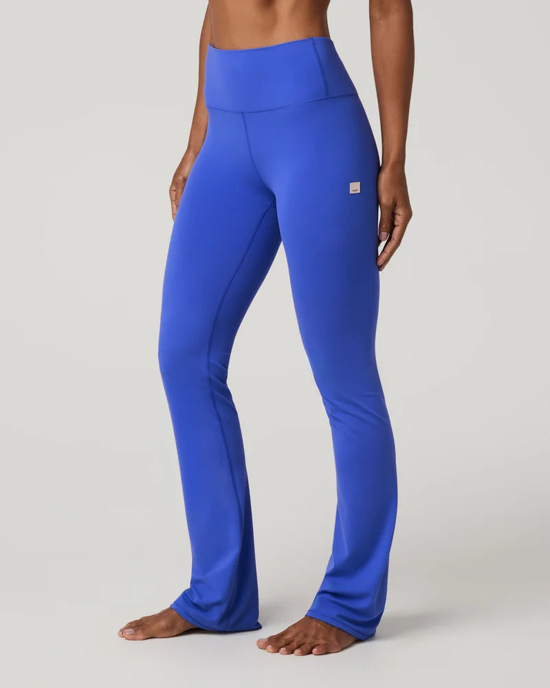 vuori Women's All The Feels Slim Flare in Electric Blue