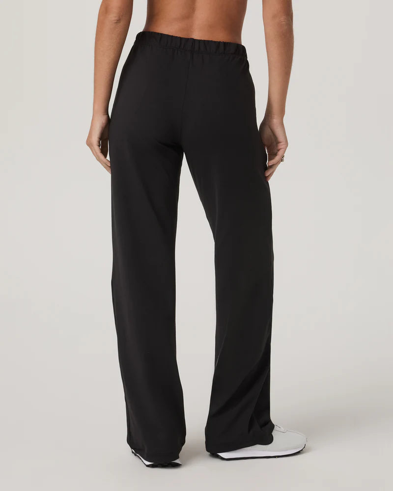 vuori Women's Halo Modern Straight Leg Pant in Solid Black