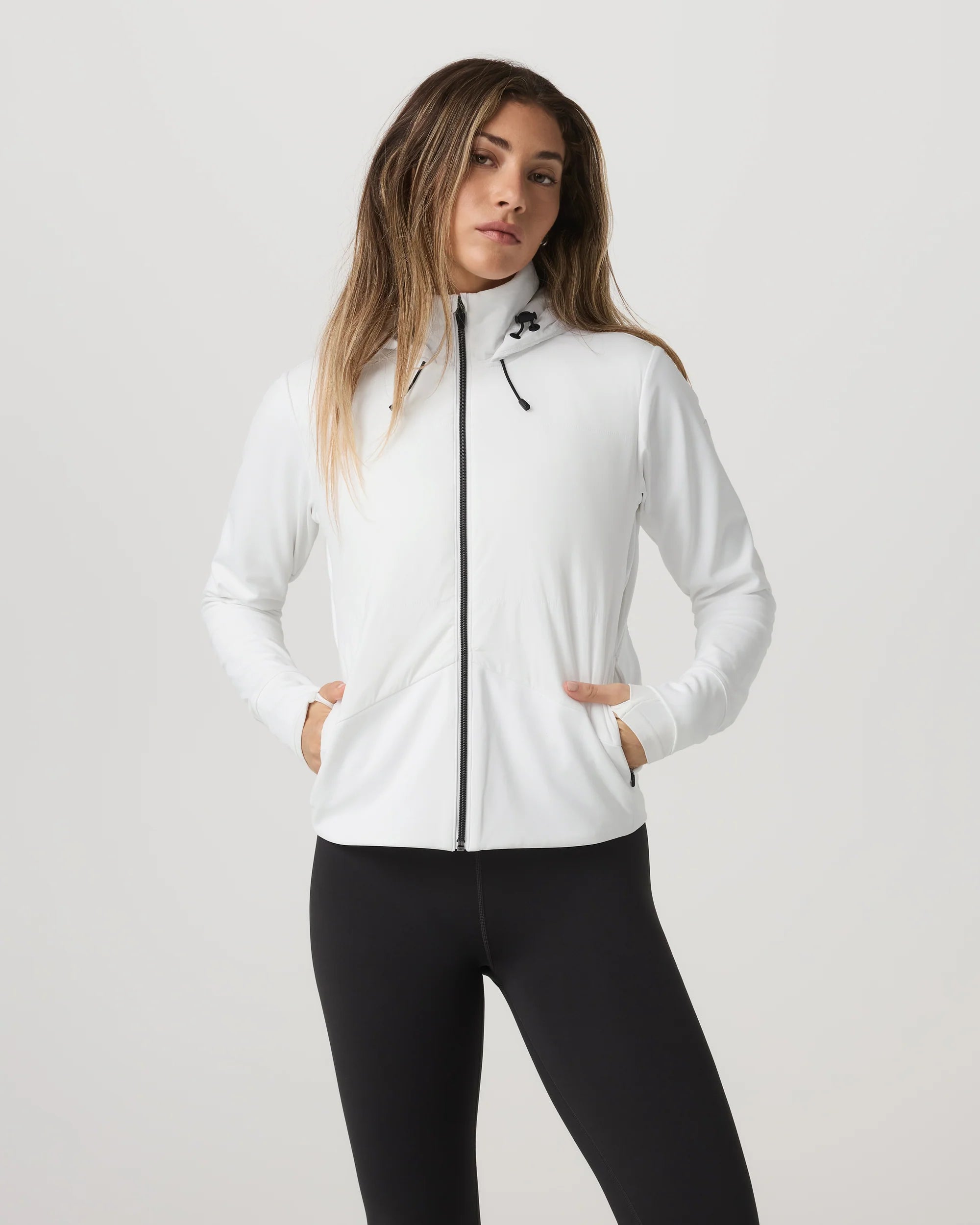vuori Women's Chilled Out Full Zip in White
