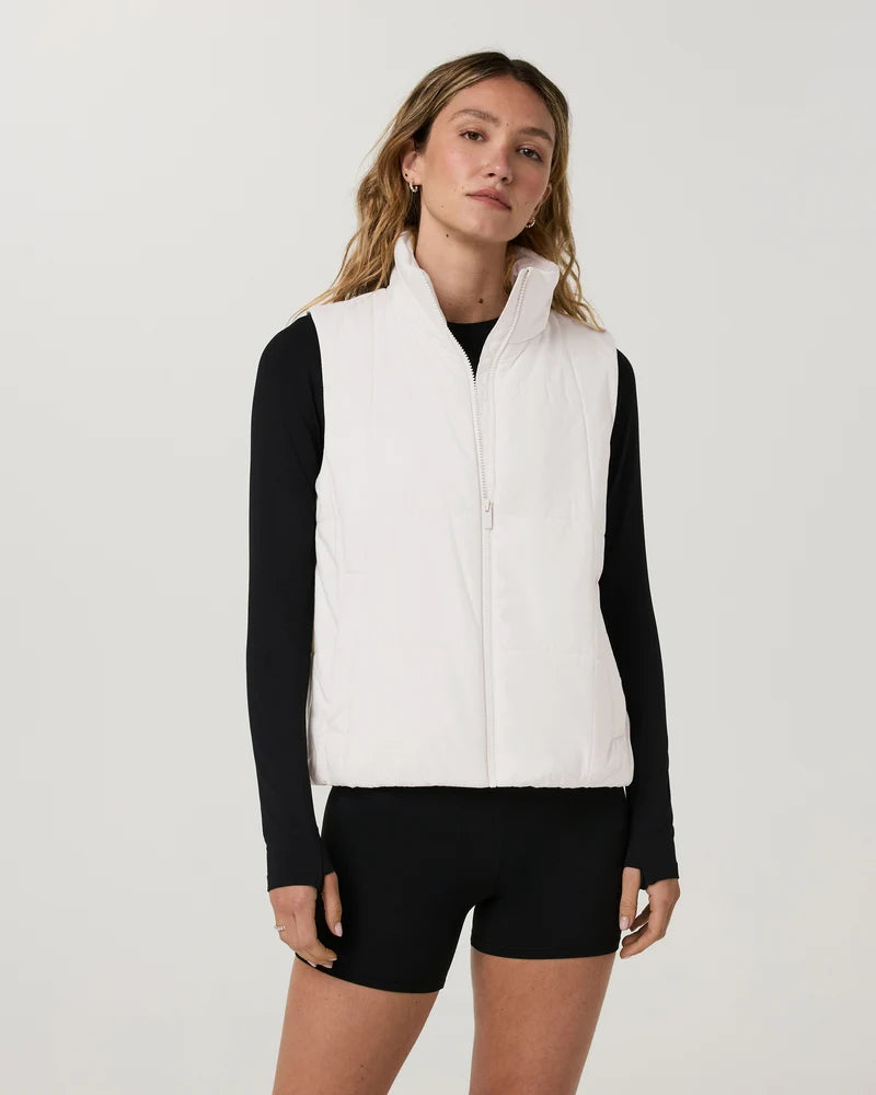 vuori Women's Canyon Insulated Sporty Vest in Marshmallow