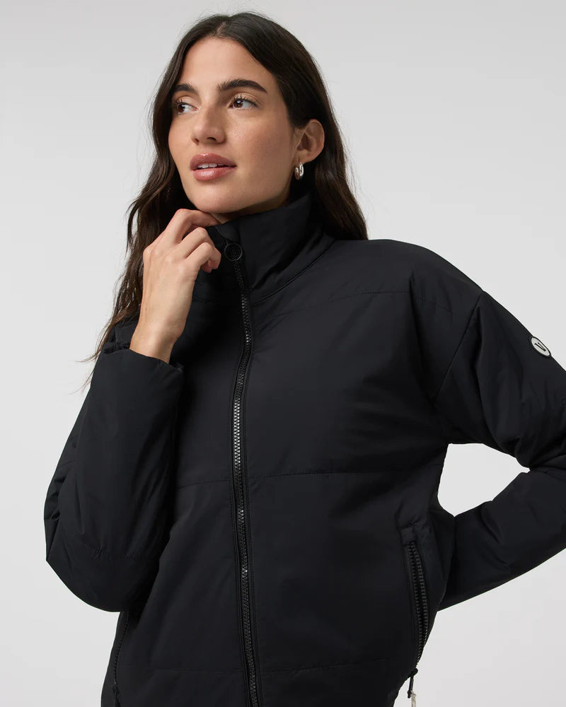 vuori Women's Canyon Insulated Jacket in Black