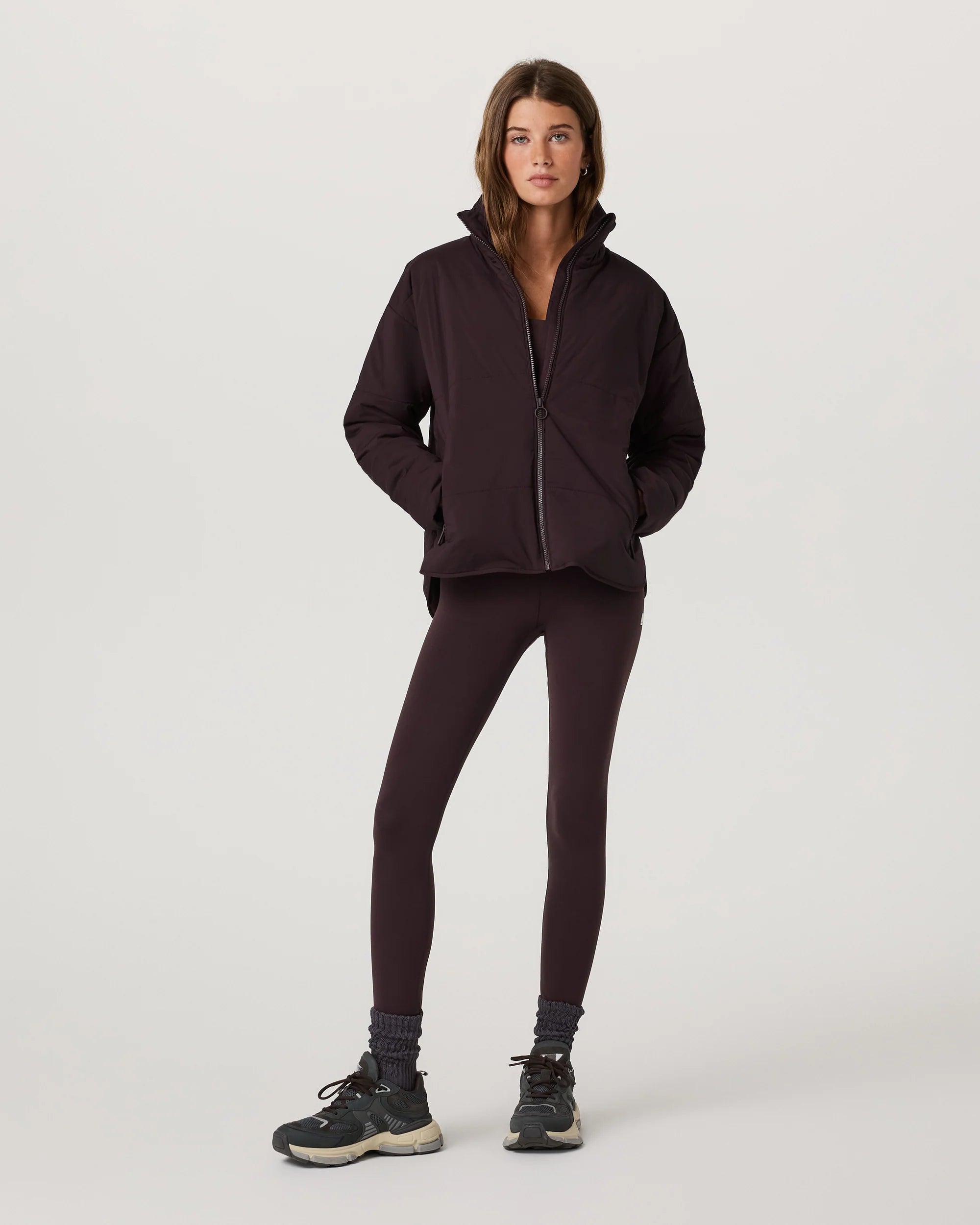 vuori Women's Canyon Insulated Jacket in Raisin