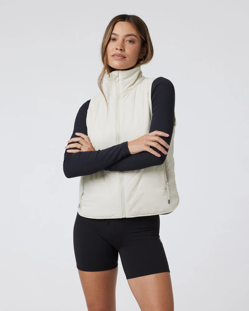 vuori Women's Canyon Insulated Vest in Bone