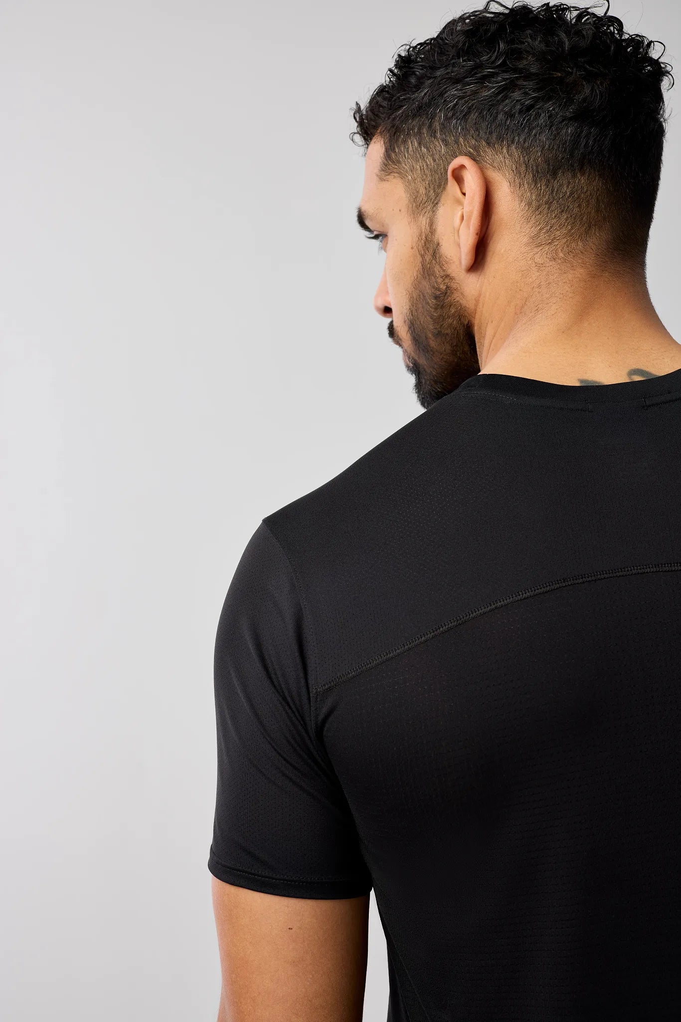 Men's Brooks Atmosphere Short Sleeve Tee 3.0 in Black