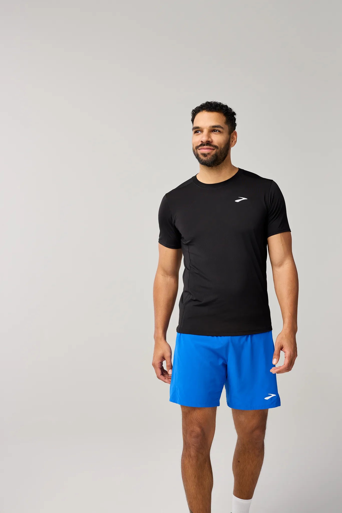 Men's Brooks Atmosphere Short Sleeve Tee 3.0 in Black
