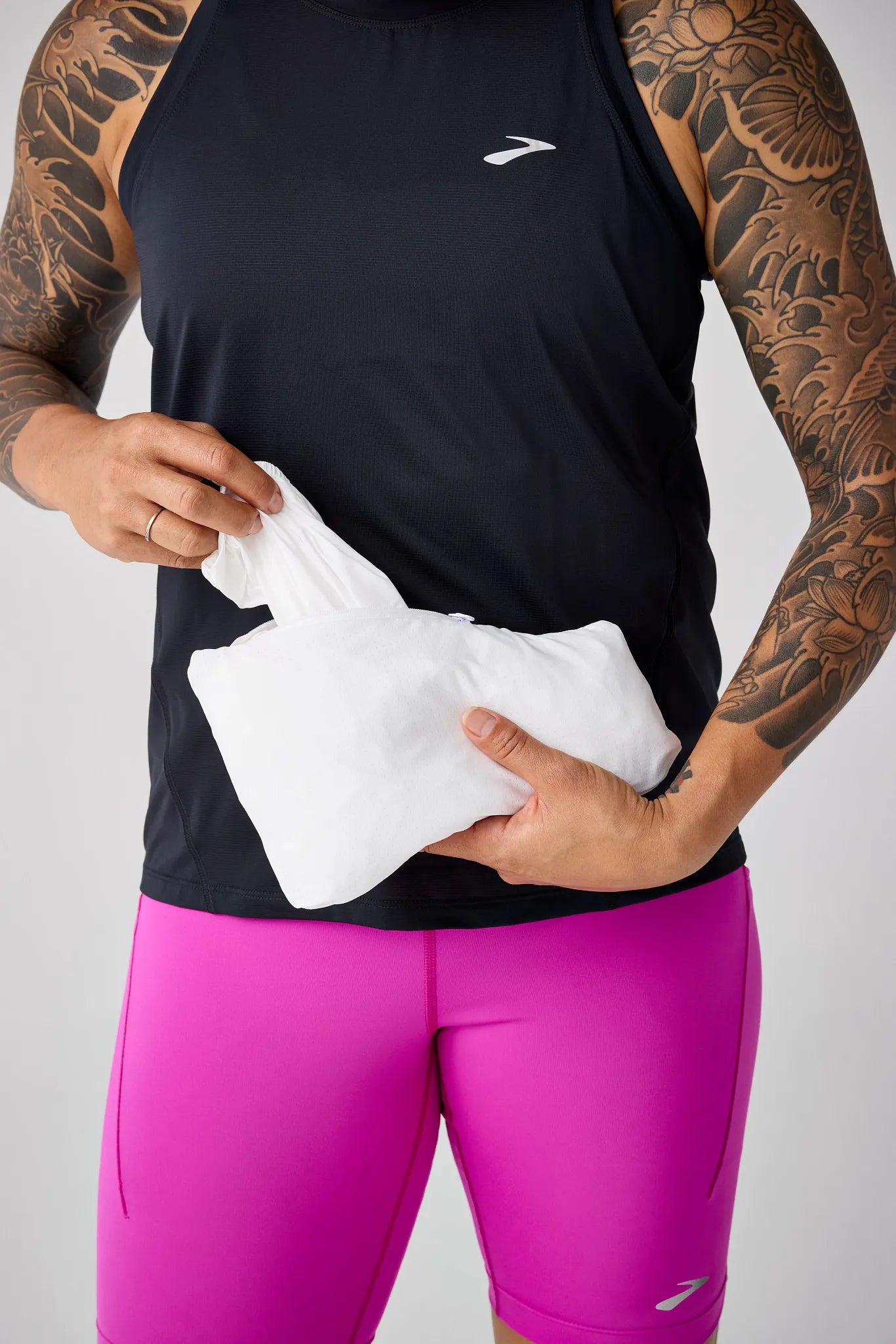 Women's Brooks Canopy Packable Jacket in White