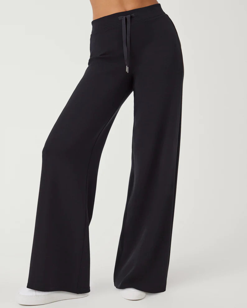 Spanx Air Essentials Wide Leg Pant in Black – Martin Running Company